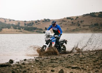 Menguji Adrenalin Sambil Menunggangi Aprilia Tuareg 660, Harga Jual Rp656 Juta