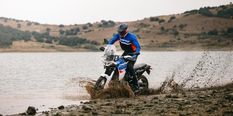 Menguji Adrenalin Sambil Menunggangi Aprilia Tuareg 660, Harga Jual Rp656 Juta