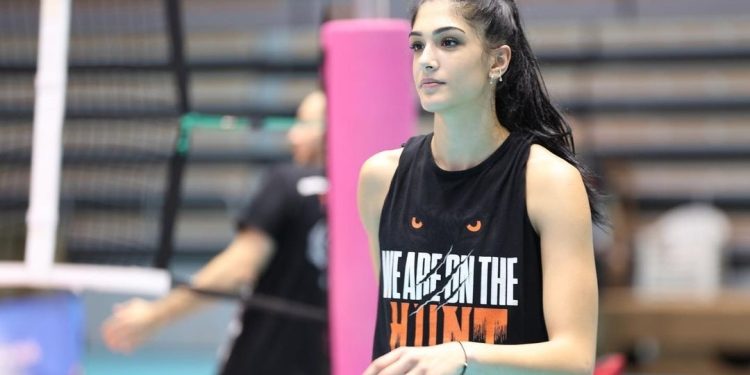 Bidadari Bola Voli Turki, Bikin Laki-Laki Patah Hati