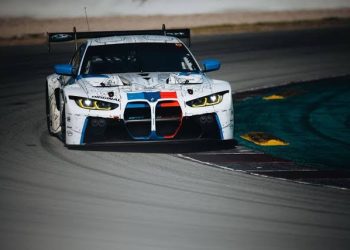 Sean Gelael dan Valentino Rossi Satu Tim di 24H Dubai UEA