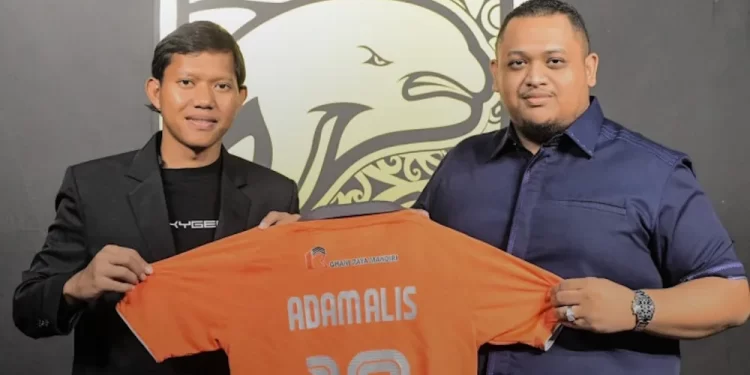 Borneo FC Kontrak Adam Alis Dua Musim