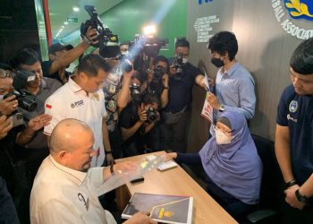 Ikhtiar Demi Sepakbola, La Nyalla Tak Gentar Hadapi Caketum PSSI Lain