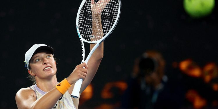 Iga Swiatek Tumbangkan Camila Osorio di Australian Open 2023