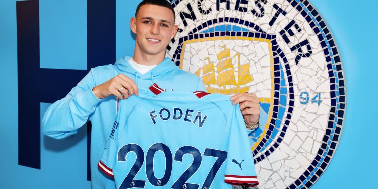 Phil Foden Tak Sabar Hadapi MU di Old Trafford