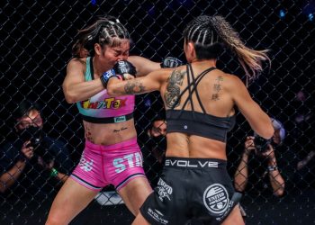 Angela Lee Versus Stamp Fairtex, Raih Penghargaan MMA Fight Of The Year 2022