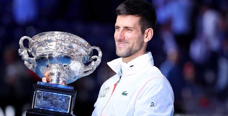 Tangis Haru Iringi Gelar Juara Novak Djokovic di Australian Open 2023