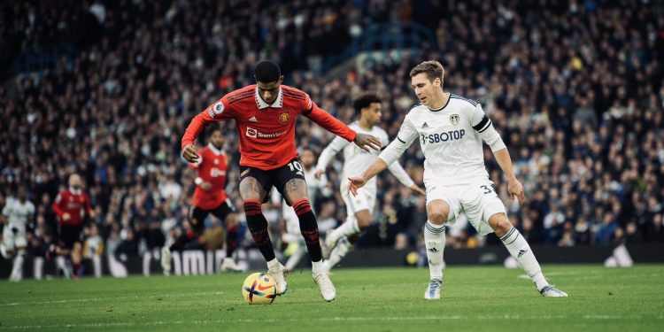 Dua Gol Telat Bikin The Red Devils Berjaya di Markas Leeds