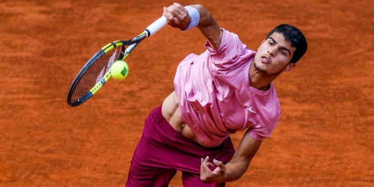 Mengawali Kiprahnya, Carlos Alcaraz Raih Kemenangan