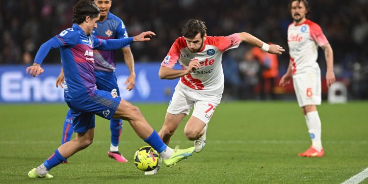 Raih Kemenangan, Napoli Selangkah Lagi Juara Serie A