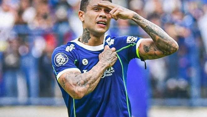 Ciro Alves Antar Persib Ambil Alih Puncak Klasemen