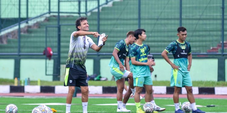 Persib Bandung Berbenah Jelang Duel Kontra Bali United