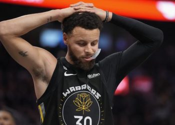 Stephen Curry Masih Absen Membela Golden State Warriors