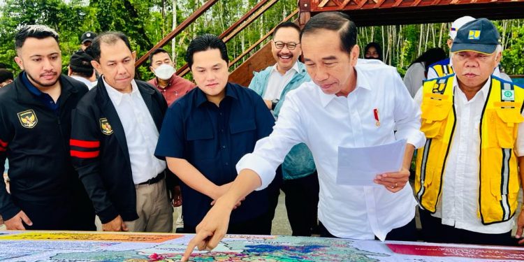 Jokowi Targetkan Bangun Pusat Latihan Sepakbola di IKN