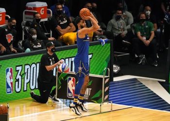 NBA Three Point Contest Diramaikan 8 Penembak Jitu
