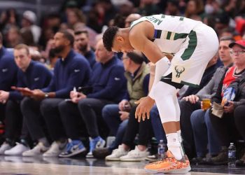 Giannis Antetokounmpo Jadi Tumbal Kemenangan Beruntun Bucks