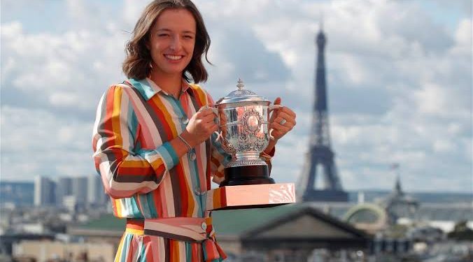 Iga Swiatek Kukuhkan Posisi di Peringkat 1 Dunia