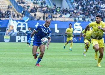 Teja Paku Alam Kartu Merah, Persib Dipermalukan Barito Putera