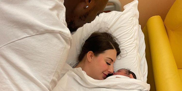 Tammy Abraham Tengah Berbahagia Sambut Kelahiran Buah Hati