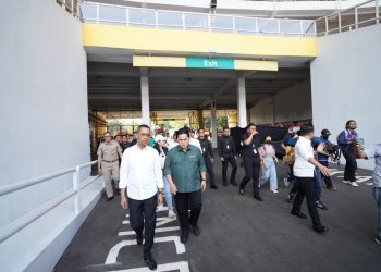 Erick Thohir Prihatin Melihat Kondisi Rumput SUGBK