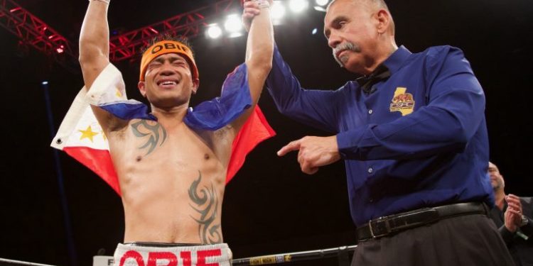 Mercito Gesta Kalahkan Mantan Juara Kelas Bulu Super IBF