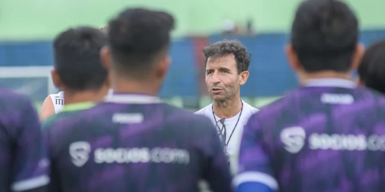 Efek Gagal Tanding, Luis Milla Liburkan Pasukan Persib