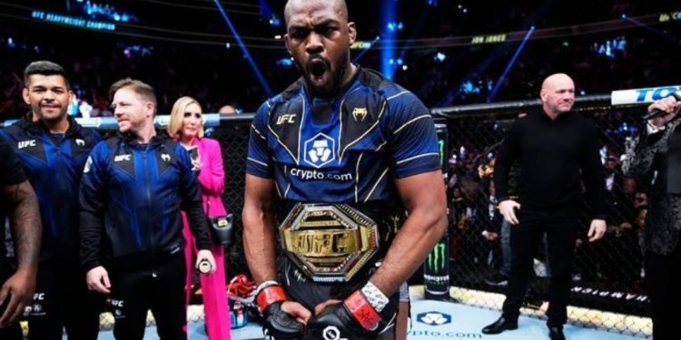 Jon Jones Menasbihkan Diri Jadi Raja Baru UFC, Alexa Grasso Ratunya!