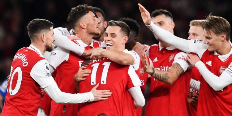 Arsenal Hancurkan Pertahanan Everton di Emirates