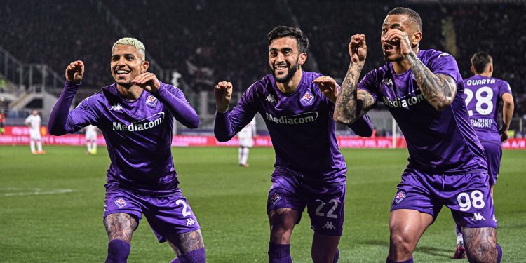 Fiorentina Permalukan AC Milan di Artemio Franchi