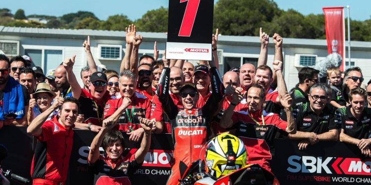 Alvaro Bautista Rajai WSBK Mandalika, Toprak Razgatlioglu Posisi ke-2