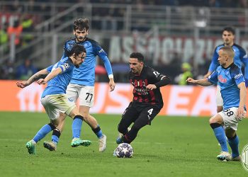 Napoli Optimis, AC Milan Waspada Jelang Duel Liga Champions