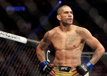 Alex Pereira Ingin Permalukan Israel Adesanya di Panggung UFC