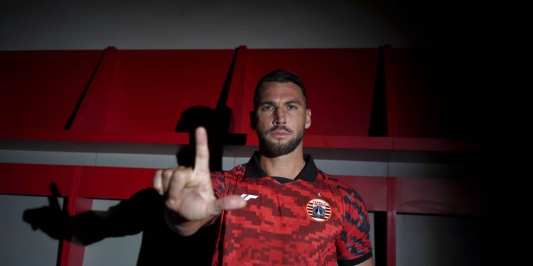 Persija Pulangkan Marko Simic ke Ibu Kota