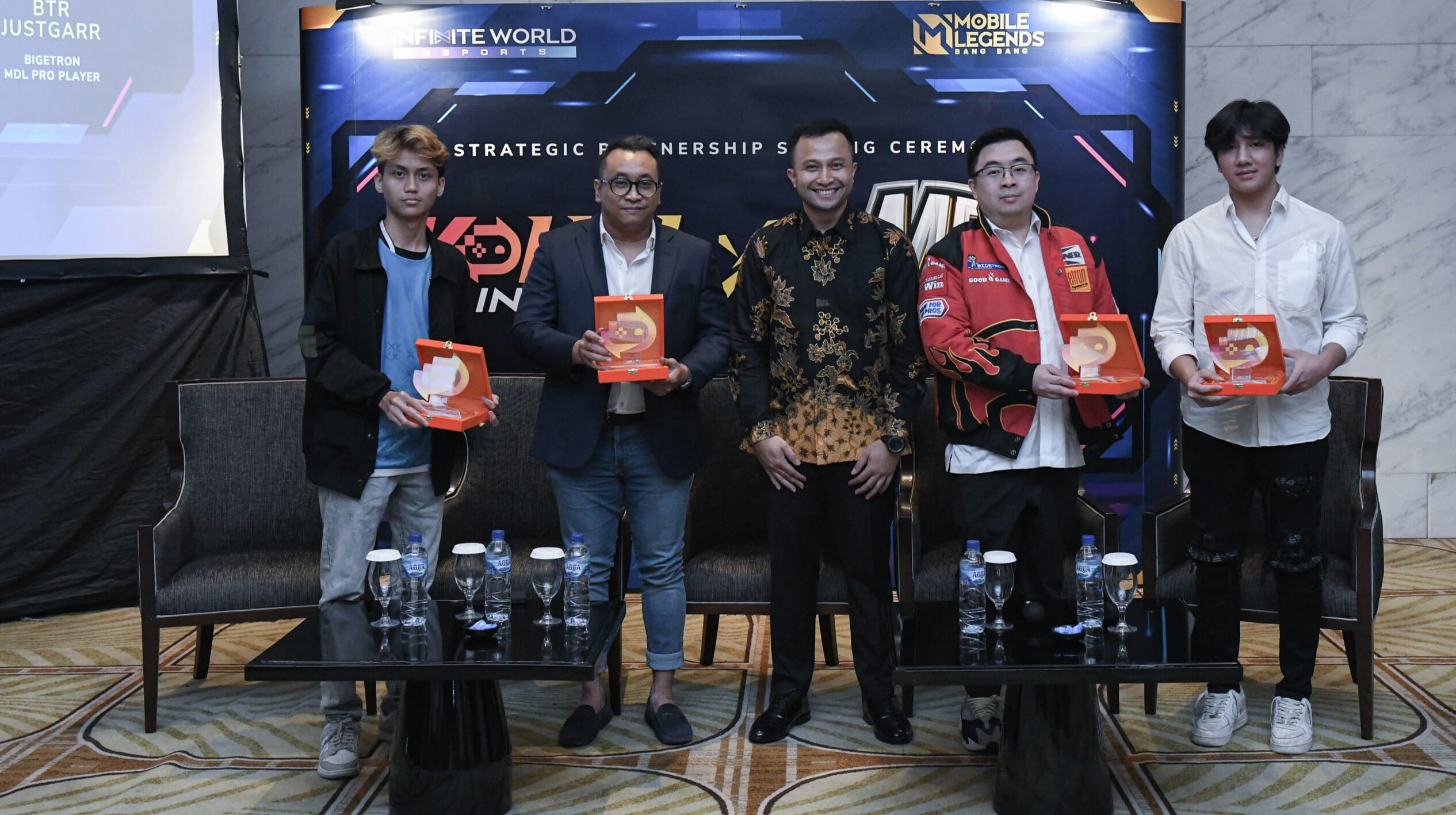 Kerja sama Kohai Infiniti Esports Super App dan Moonton Indonesia.
