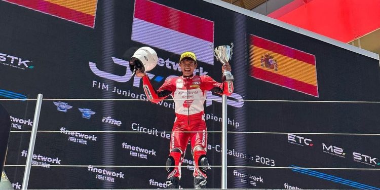 Fadillah Arbi Aditama Harumkan Indonesia di Race 2 FIM JuniorGP