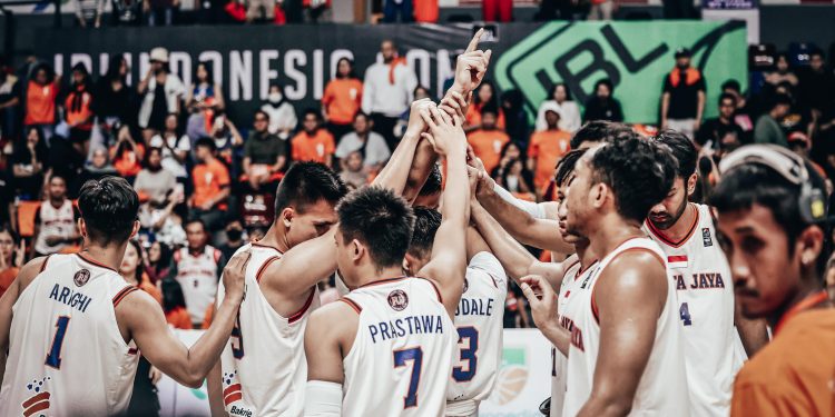 Pelita Jaya Kalahkan Satria Muda di Gim Pertama Semifinal IBL 2023