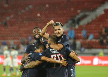 Duel Sengit Tercipta, Arema FC Tahan Imbang Persib