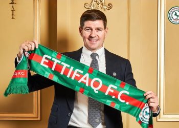 Resmi Latih Al-Ettifaq, Steven Gerrard Siap Boyong Coutinho dan Handerson