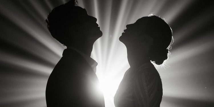 Jonatan Christie dan Shanju JKT48 Pamer Foto Prewedding, Pertanda Segera Menikah!