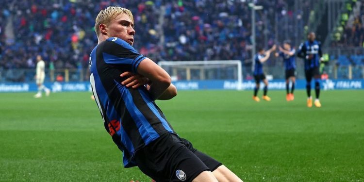 Rasmus Hojlund Sepakat Pindah ke Manchester United