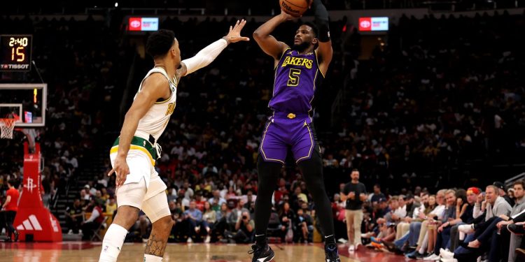 Malik Beasley Resmi Berseragam Milwaukee Bucks