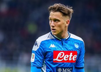 Al Ahli Goda Napoli untuk Ikhlaskan Piotr Zielinski