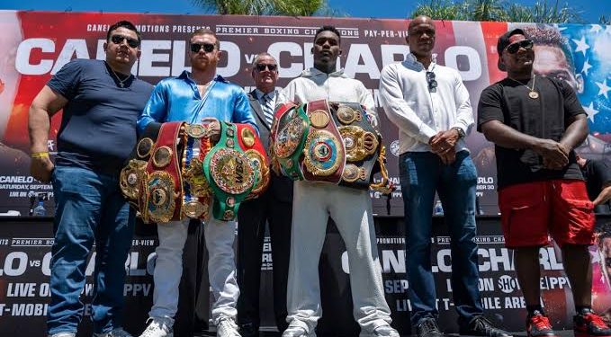 Liam Smith Jagokan Saul Canelo Alvarez Dibanding Jermell Charlo