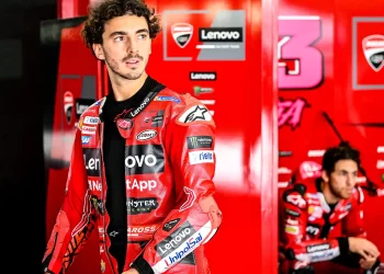 Bastianini dan Bagnaia Tetap Setia Membela Ducati Hingga 2024