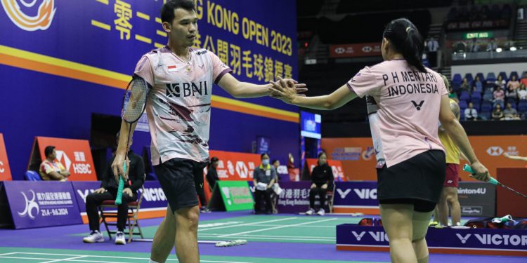 Rinov/Pitha Raih Kemenangan Singkat dan Lolos ke 16 Besar Hong Kong Open 2023