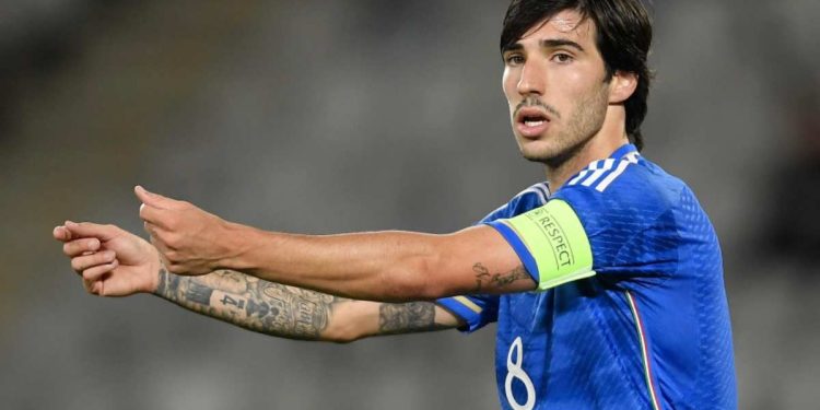 Sandro Tonali Kerap ‘Pegang’ AC Milan Kala Berjudi