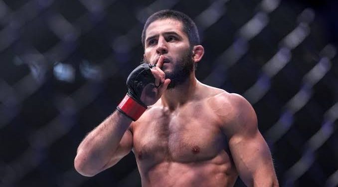 Islam Makhachev Hentikan Perlawanan Volkanovski di UFC 294