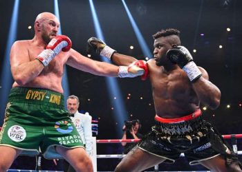 Francis Ngannou Buktikan Kualitas, Tyson Fury Tetap yang Terbaik