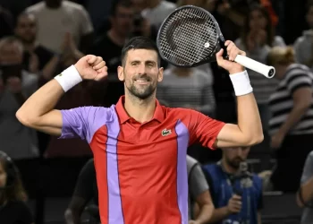 Djokovic Harus Berjuang Ekstra Demi Lolos ke Perempat Final Paris Masters