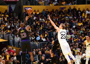 Hajar Utah Jazz, LeBron James Cetak Rekor 39.000 Poin