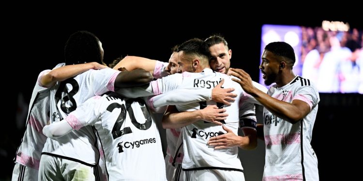 Juventus Kejar Inter Milan, AS Roma Merangkak Naik